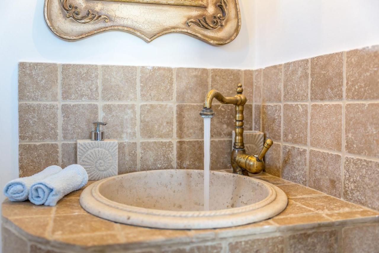 Kristen'S Studio & Apartments Adamantas  Zewnętrze zdjęcie